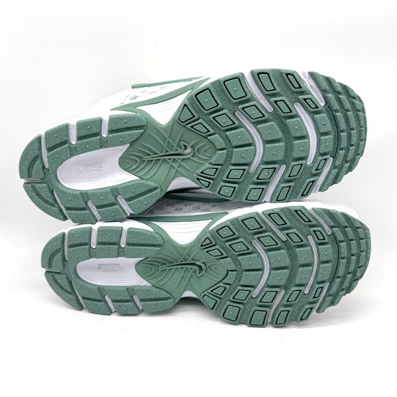 Nike Womens V5 RNR White Grey Cannon Shoes Sz 8 New Sneaker HQ7901-106 - Picture 8 of 11